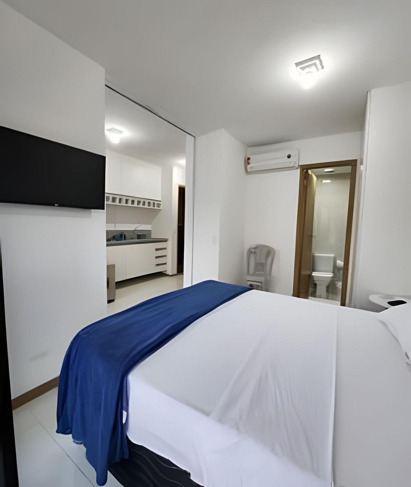 Apartamento H.e 301 - Lindo Com Varanda - Caminho Arvores